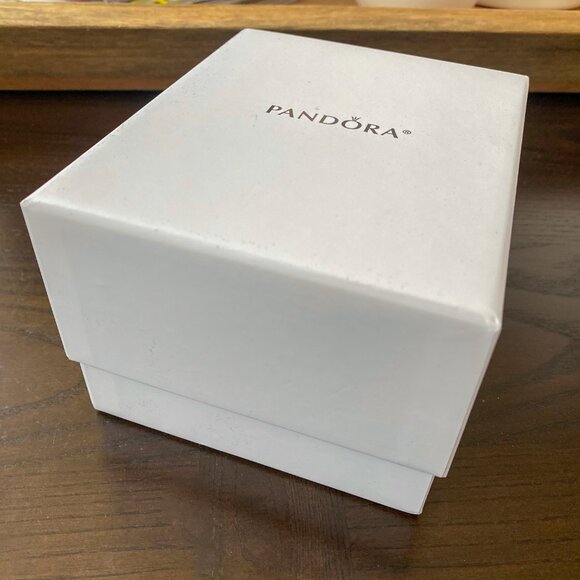 Pandora - Limited Edition 2018 Ornament 2018 ( Brand new in box ) - Picture 8 of 10
